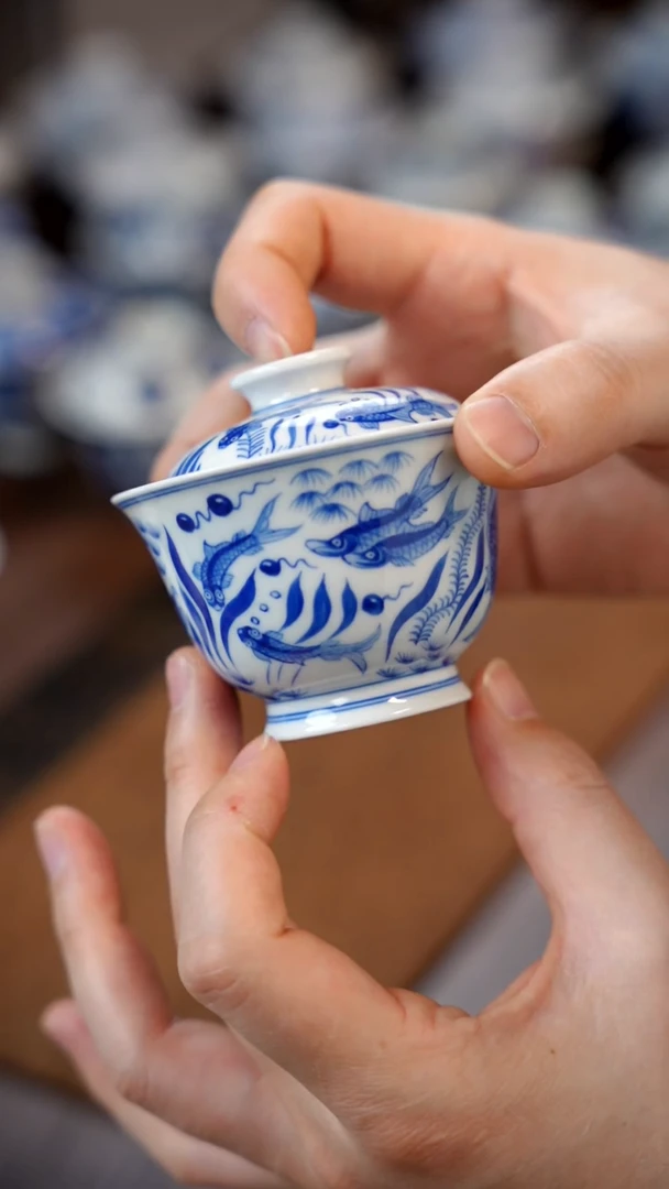 【闪购商品】群鱼盖碗11111111111111