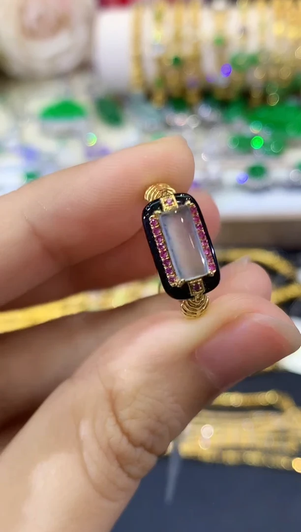 18K金镶嵌戒指翡翠B22
