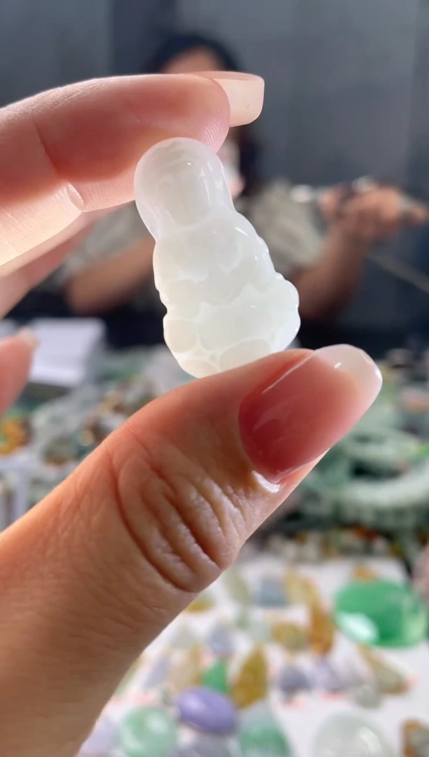 翡翠未镶嵌吊坠(不含链)一刀切观音