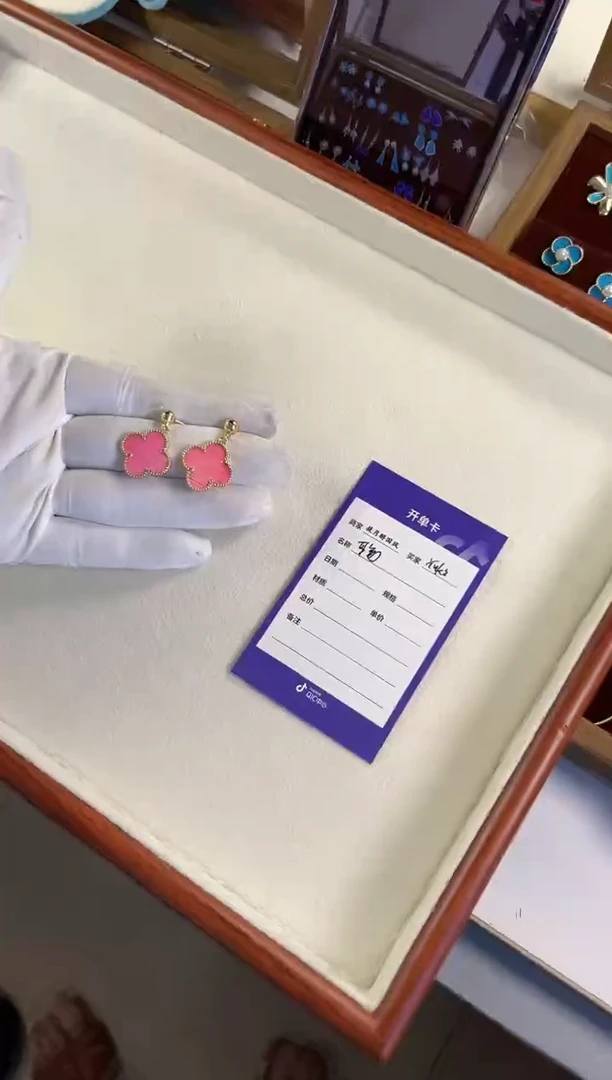 Y****于，珐琅耳针-孤品