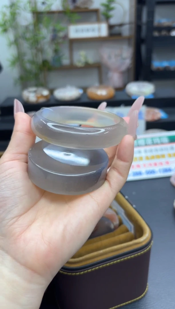 【闪购商品】石英质玉手镯未镶嵌A131(62圈赠送镯心)