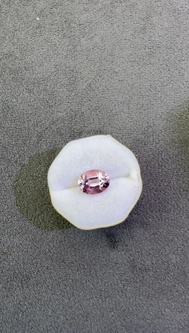 未镶嵌珠宝半成品碧玺1.6ct