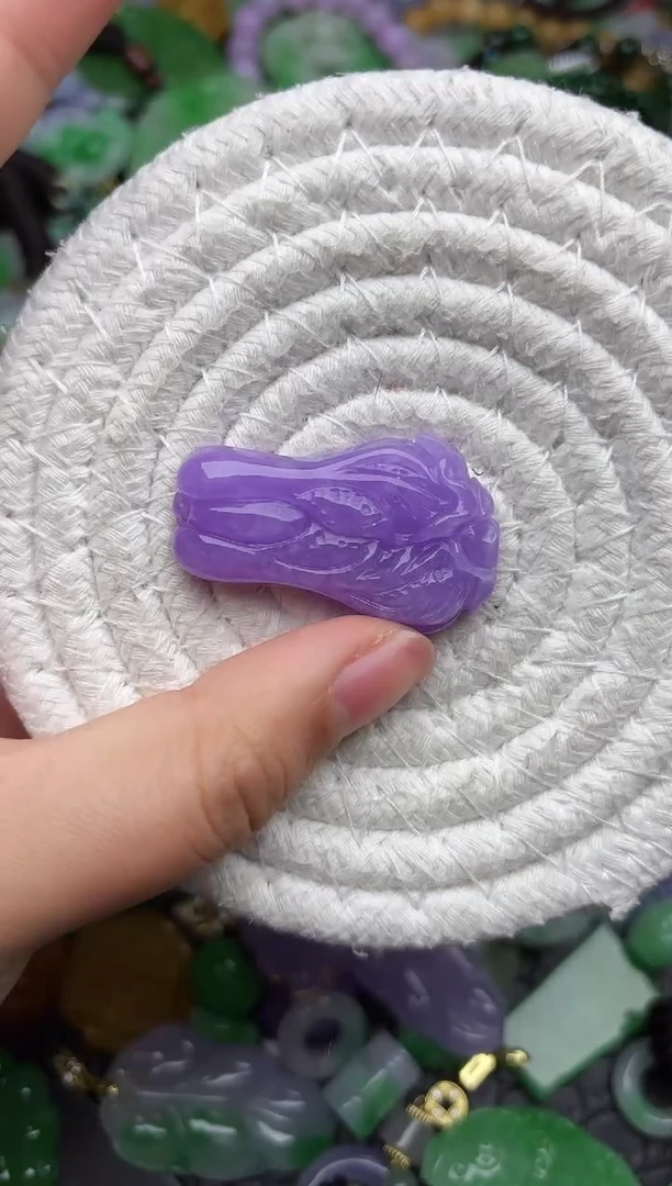 颈饰未镶嵌翡翠缅甸翡翠吊坠