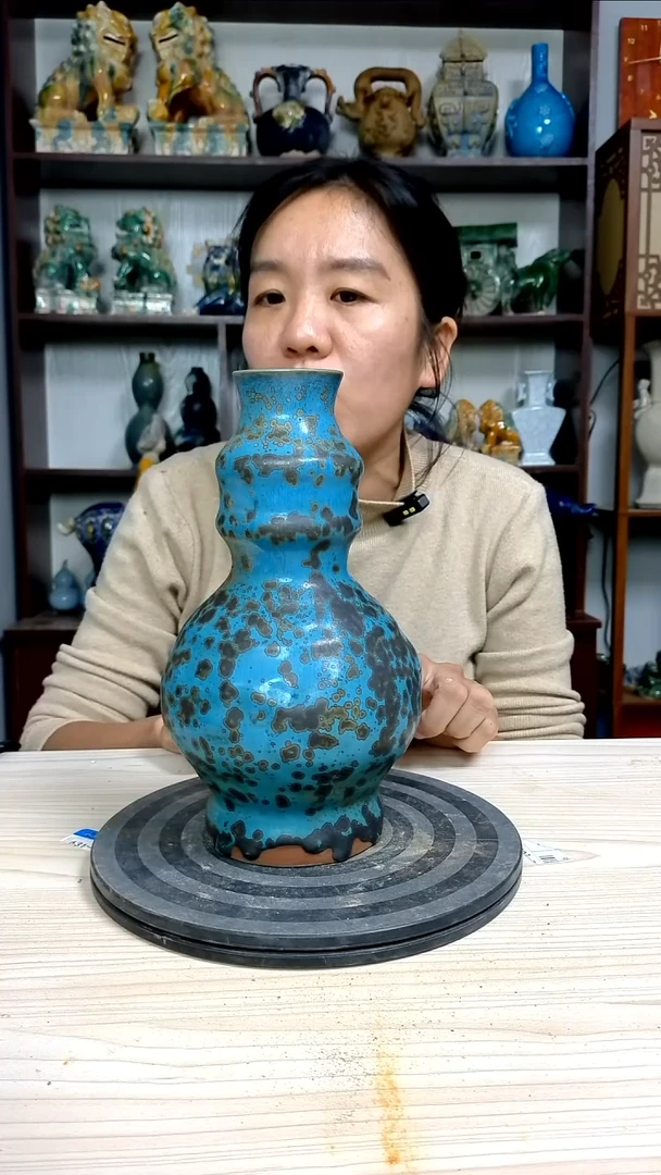 经典精美复古风格瓷器
