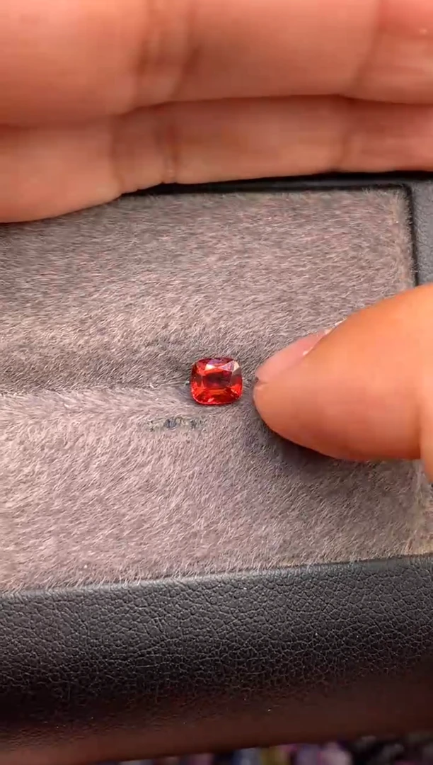 未镶嵌未镶嵌定制尖晶石60分