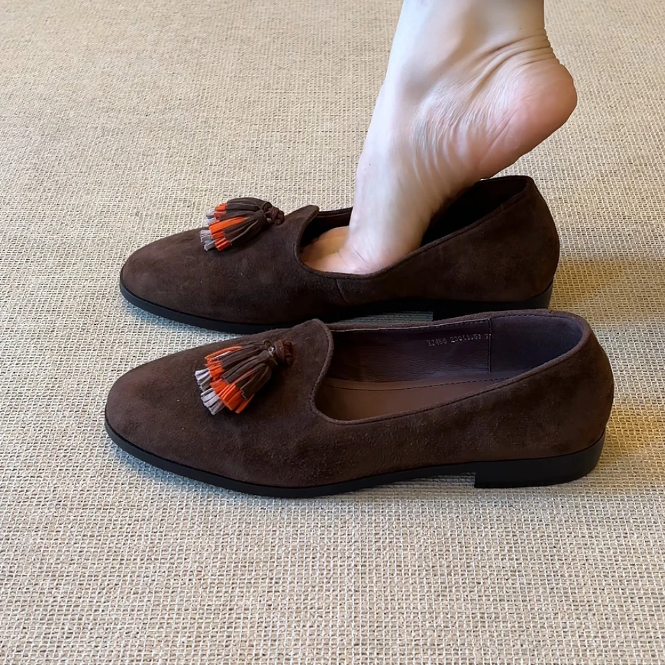 RubyL/1cm复古绒面通勤百搭圆头流苏纯色浅口一脚蹬平底单鞋女款