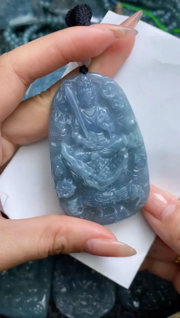 【闪购商品】翡翠颈饰未镶嵌          1