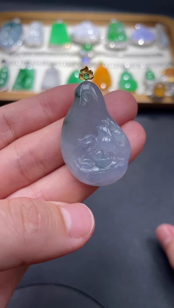 翡翠18K金镶嵌颈饰7.......