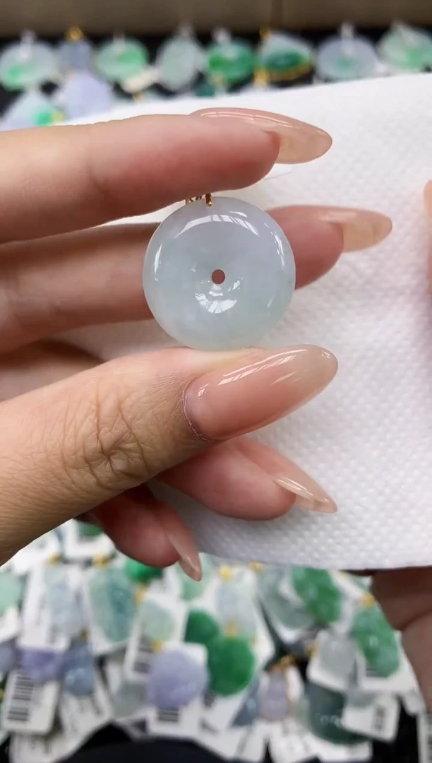 颈饰未镶嵌翡翠11111111111