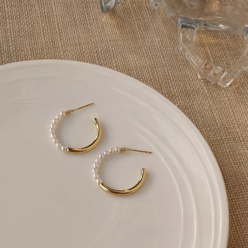 合金仿珍珠耳饰 韩系小众C形拼接珠珠耳圈耳环个性气质高级感耳饰