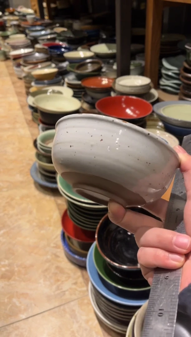 【闪购商品】瓷片938白麻点反边碗1个