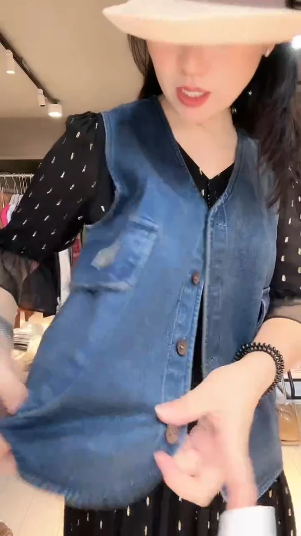 挂脖式035断码清仓马夹