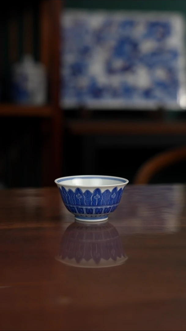 柴窑青花芭蕉叶杯