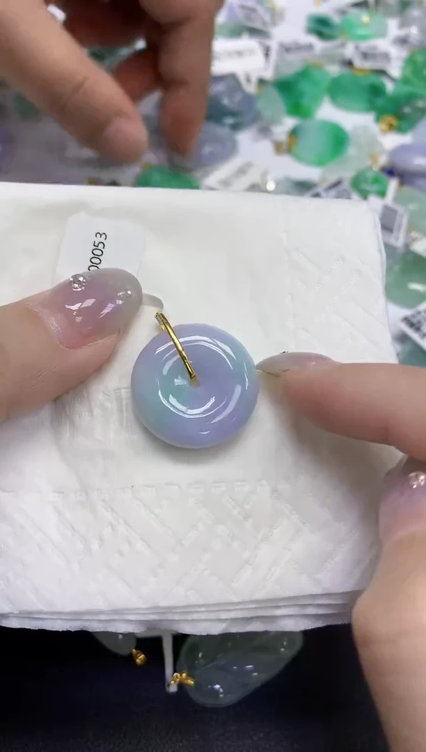 颈饰18K金镶嵌翡翠天然缅甸翡翠A货百元以上9元证书费自理