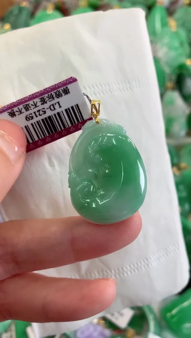 【闪购商品】翡翠吊坠(不含链)18K金镶嵌挂件