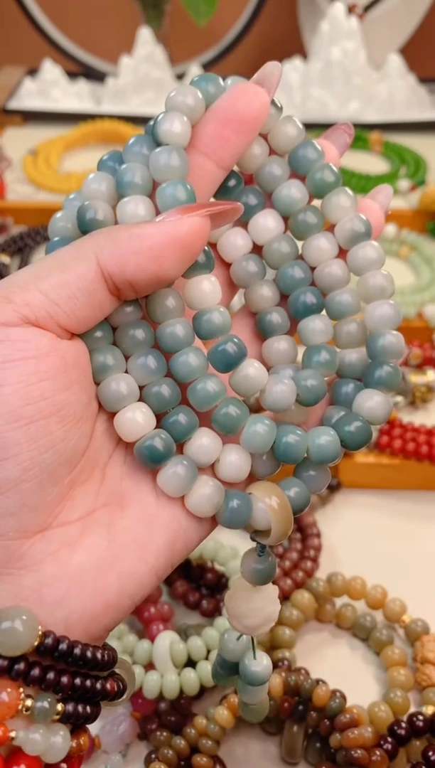 【闪购商品】菩提根/象牙果吊坠半山水莲花108颗