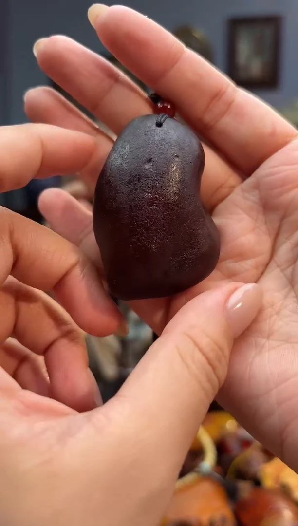 琥珀颈饰未镶嵌吊坠