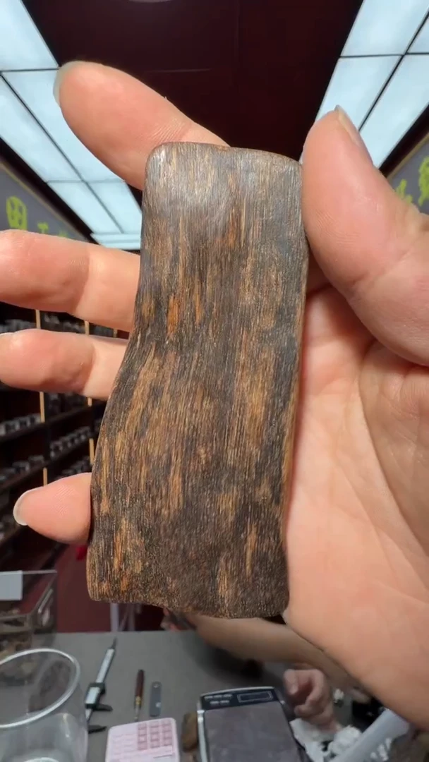 沉香吊坠多样性发一