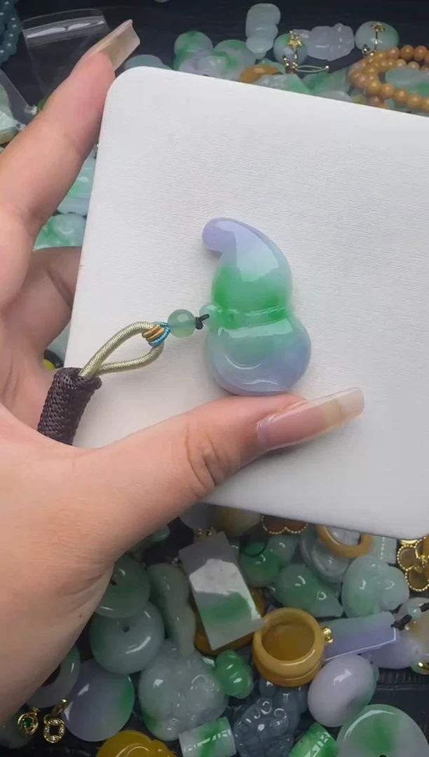 翡翠未镶嵌颈饰天然缅甸翡翠吊坠