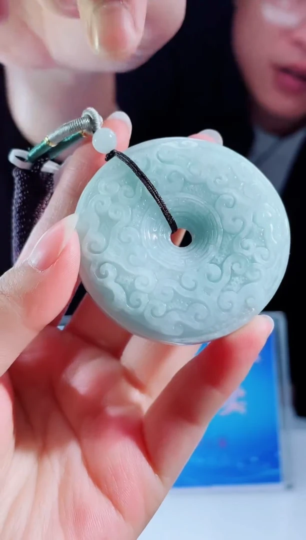 颈饰未镶嵌翡翠翡翠多样性发其一
