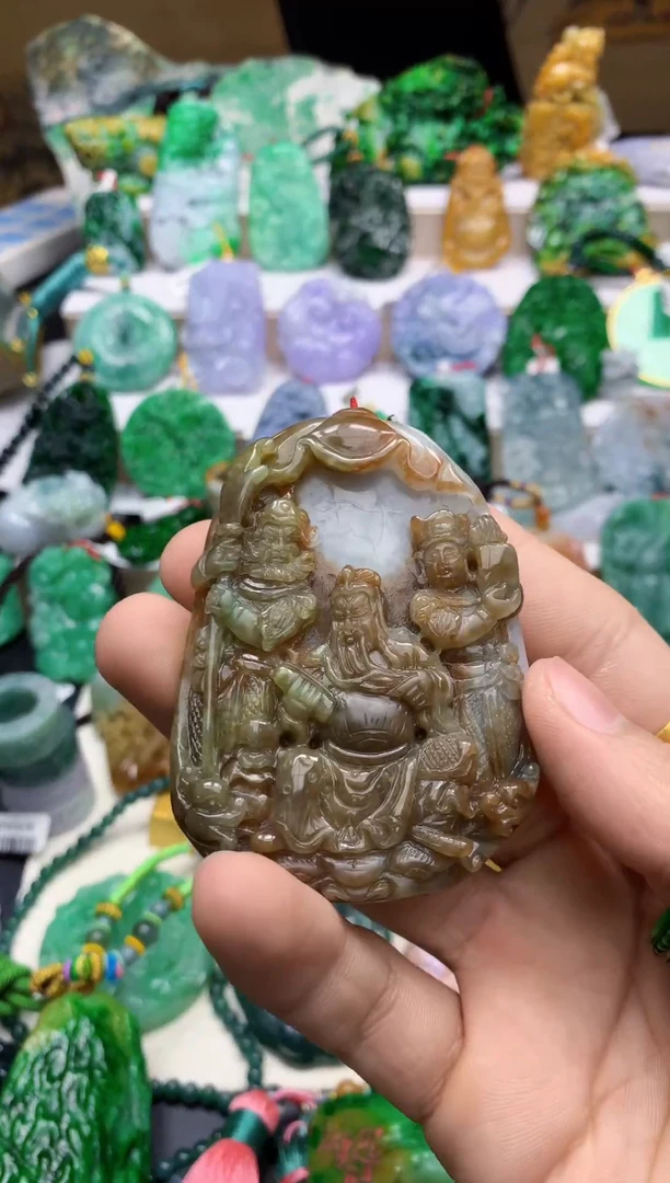 颈饰未镶嵌翡翠辽****浩天然A货翡翠
