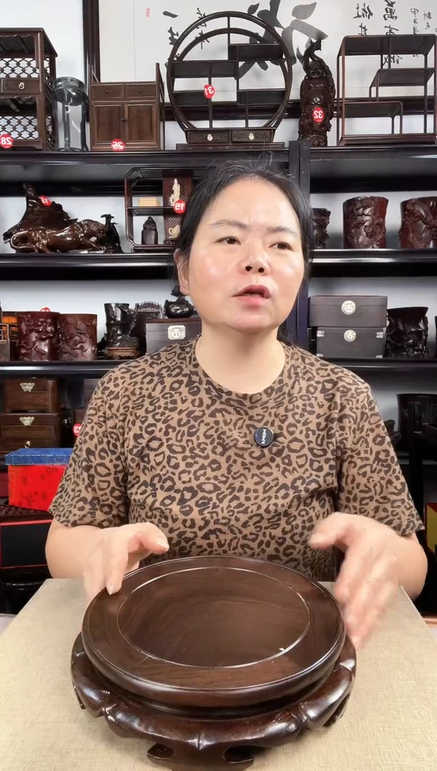 木18公分旋转黑老李红木工艺品