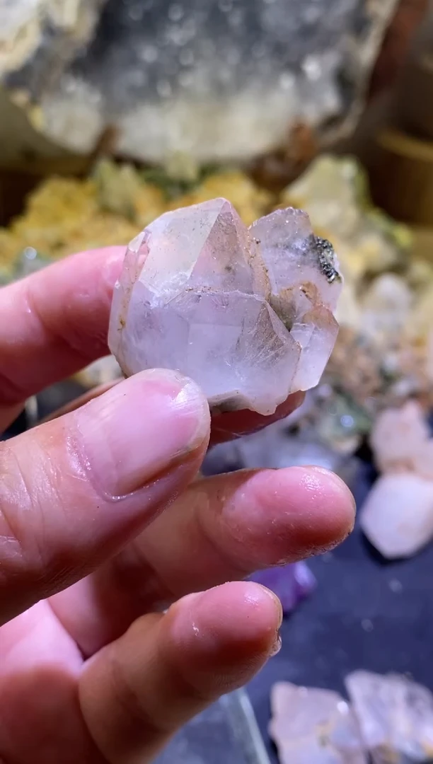 未镶嵌珠宝半成品水晶64号四川美姑超七花园水晶