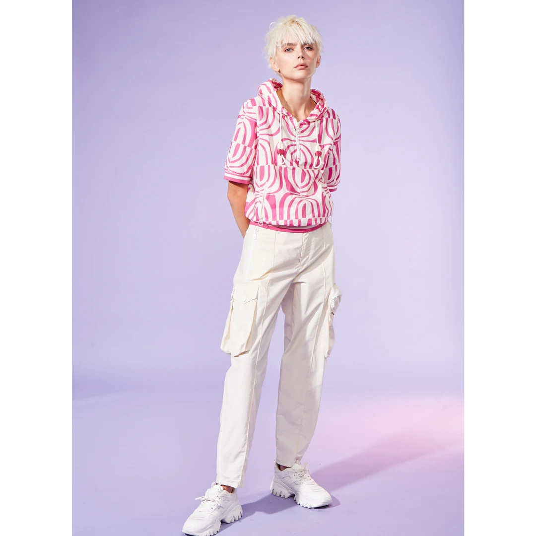 时尚休闲夏季印花潮流透气条纹女款上衣T恤针织户外嘻哈梭织圆领