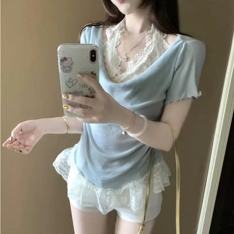 法式复古风蕾丝拼接挂脖T恤内搭2025夏季纯欲气质百搭假两件上衣