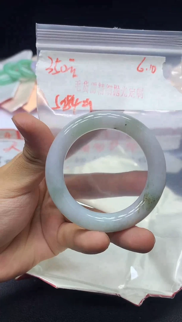 定制翡翠毛货需要精细抛光未镶嵌天然A货翡翠