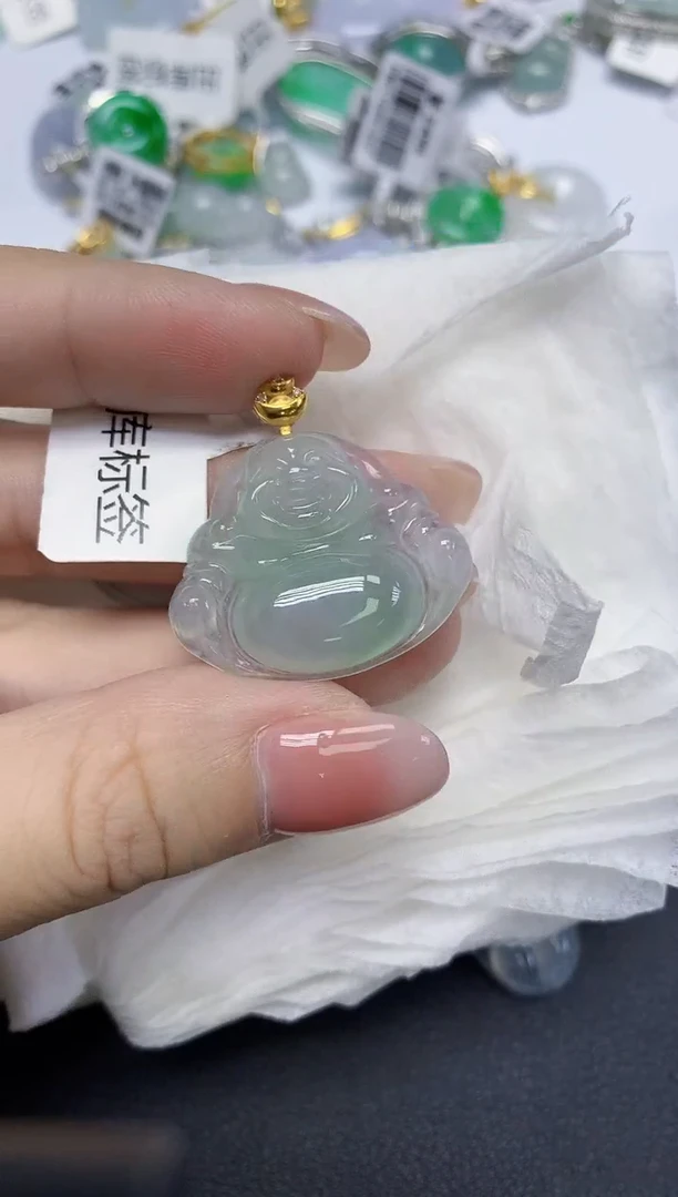 颈饰18K金镶嵌翡翠天然缅甸翡翠A货多样性发一件