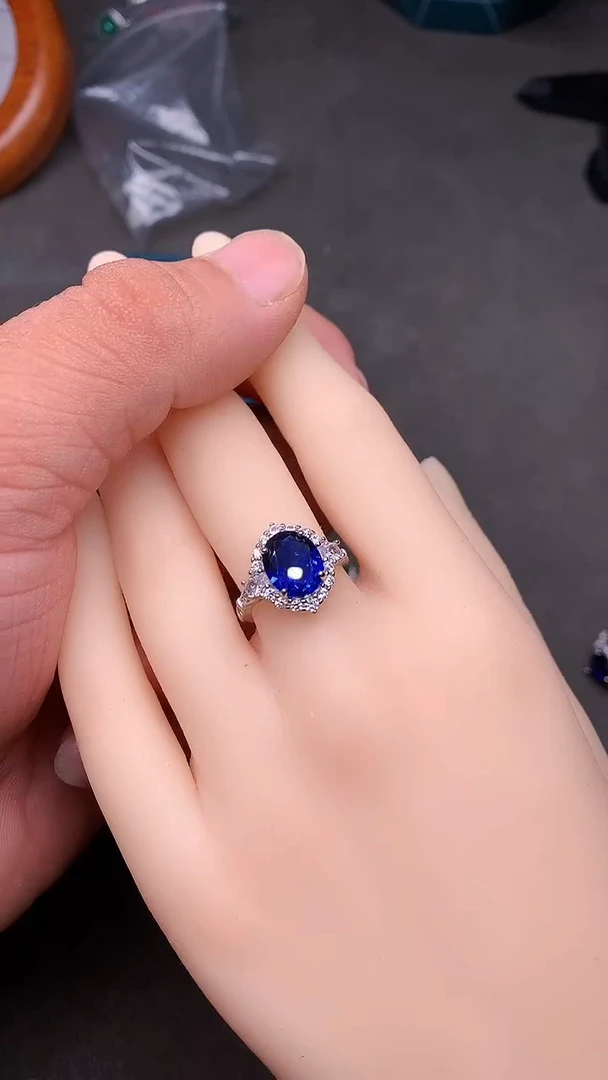 【闪购商品】蓝宝石戒指银S925镶嵌··········