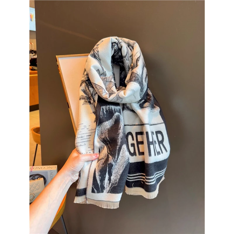 culv双面可戴围巾女2025冬季新款时尚外搭高级感披肩送礼保暖围脖