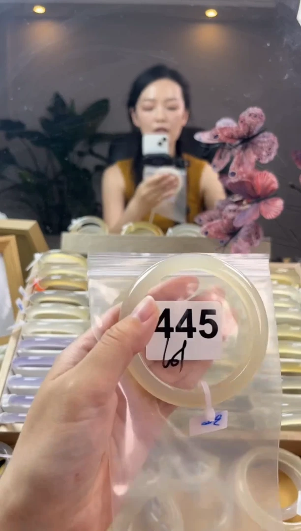 玛瑙/玉髓手镯未镶嵌445