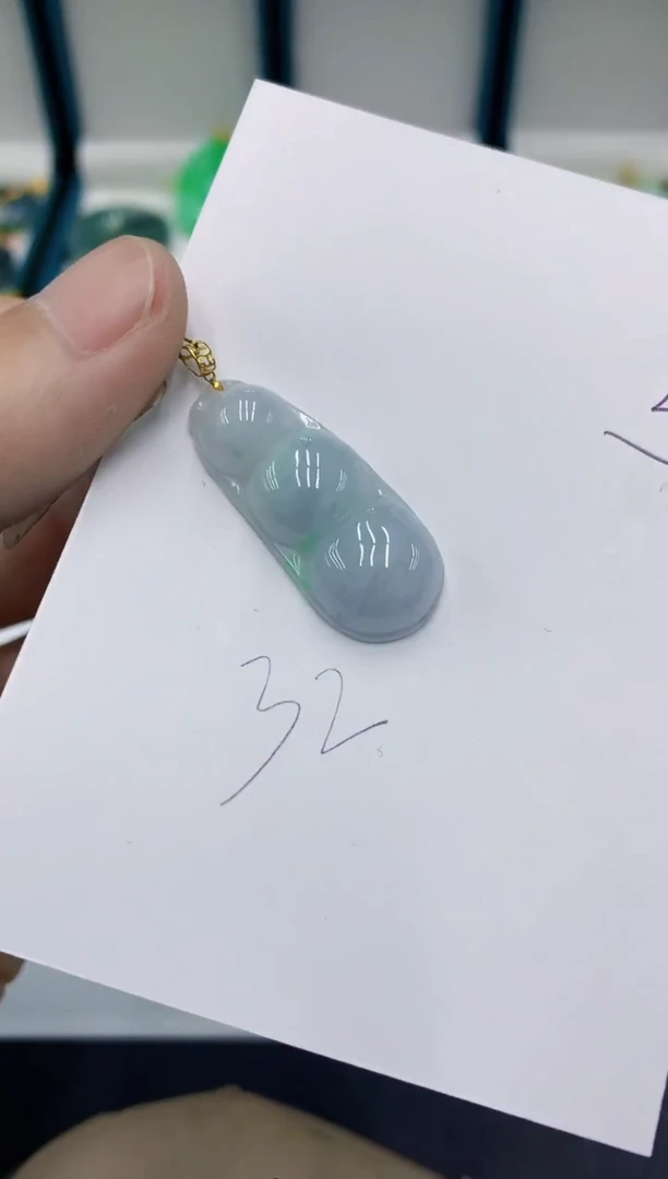 颈饰18K金镶嵌翡翠翡翠