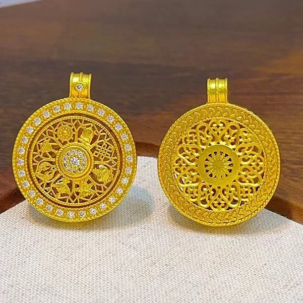 18K 金镶嵌八宝罗盘时来运转赠麻花链吊坠a34