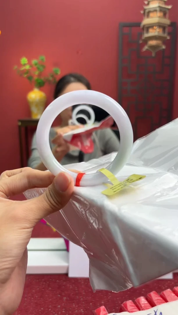 未镶嵌手镯（圆镯）翡翠翡翠手镯4