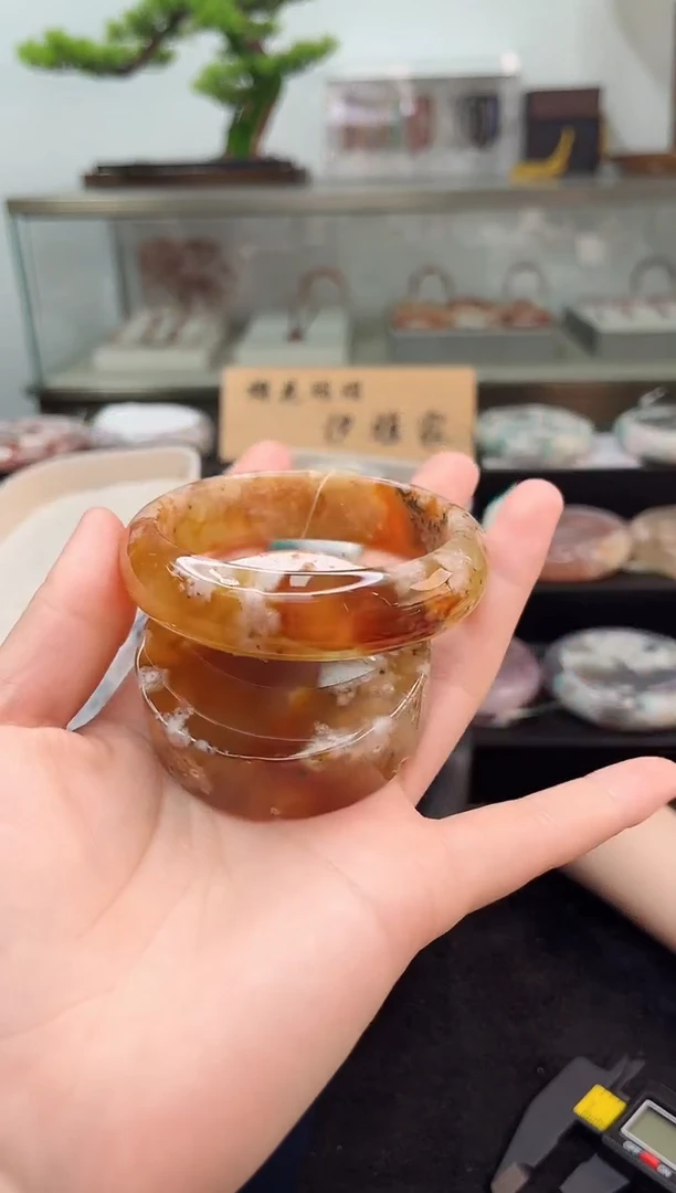 未镶嵌手镯石英质玉58圈口（赠品镯心）2s9392