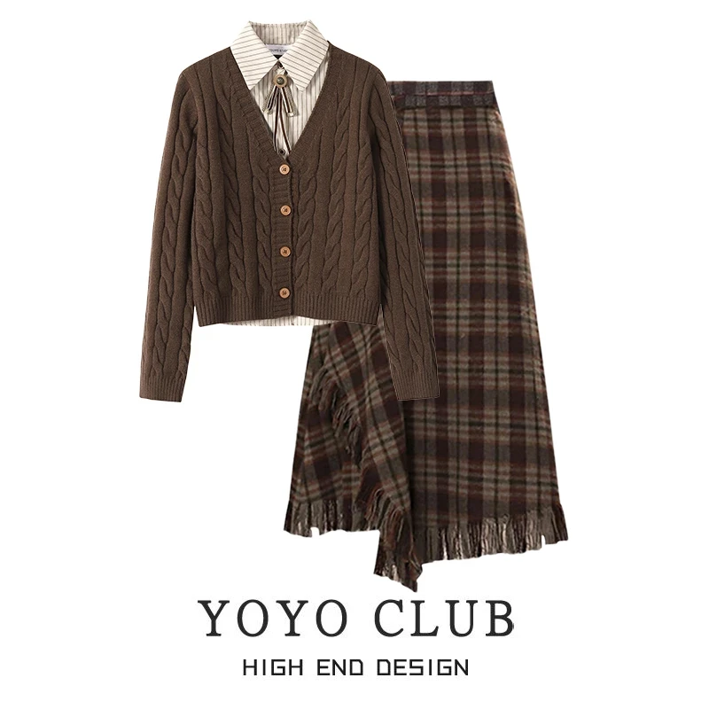 秋季穿搭一整套女2025年假两件polo领针织毛衣女搭配半身裙两件套