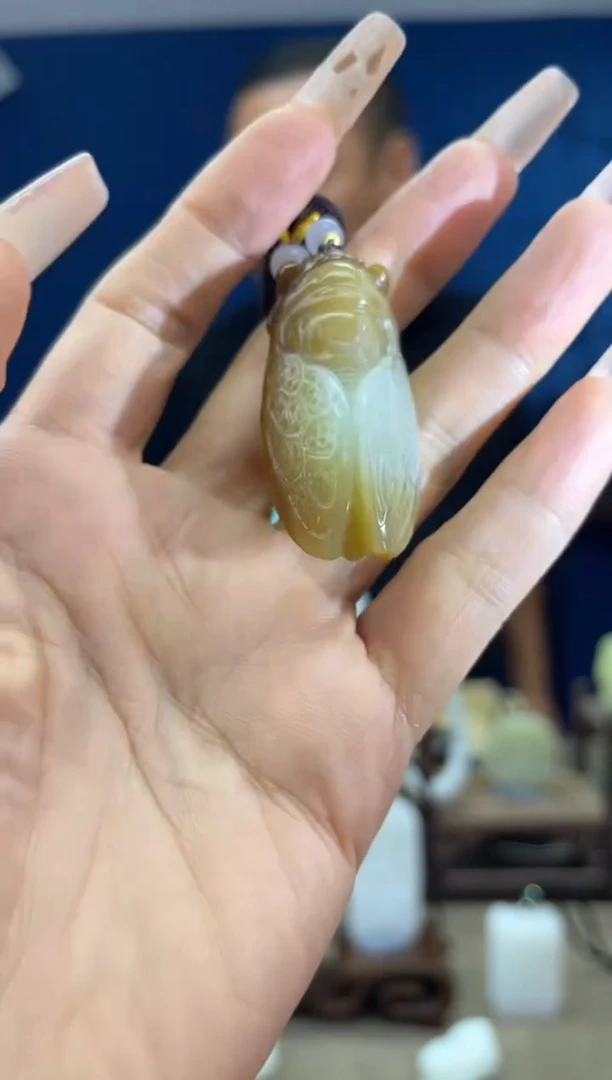 和田玉未镶嵌颈饰1