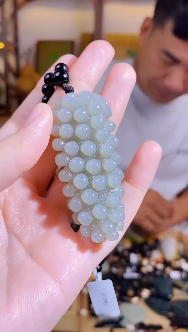 和田玉未镶嵌颈饰1