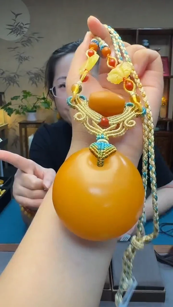 琥珀吊坠(不含链)未镶嵌天然保真蜜蜡公主扣套装（送绳子）