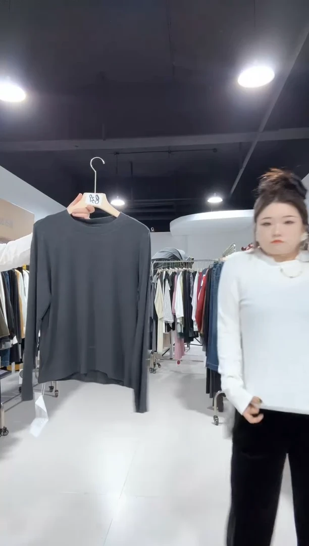839-灰色·········