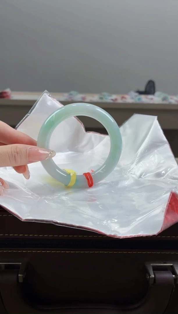 未镶嵌手镯翡翠12