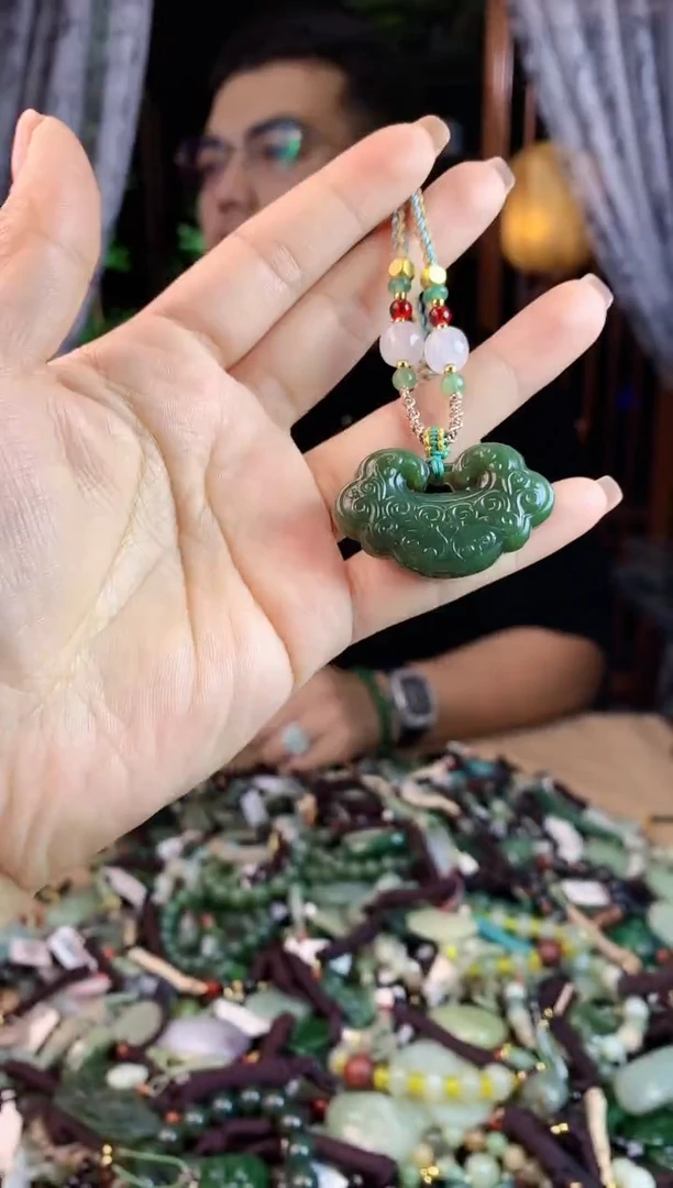 【闪购商品】和田玉挂件未镶嵌多样性发货拍一发一