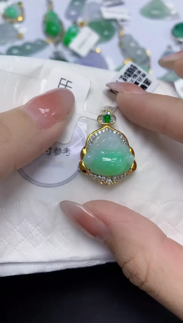 颈饰未镶嵌翡翠天然缅甸翡翠A货百元以上9元证书费自理