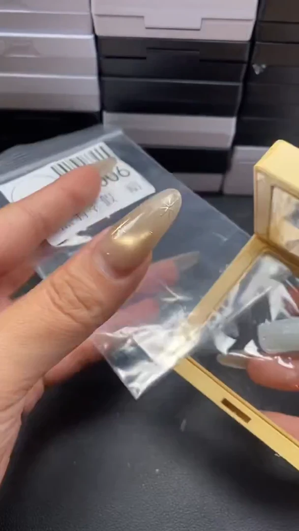 颈饰未镶嵌翡翠2006