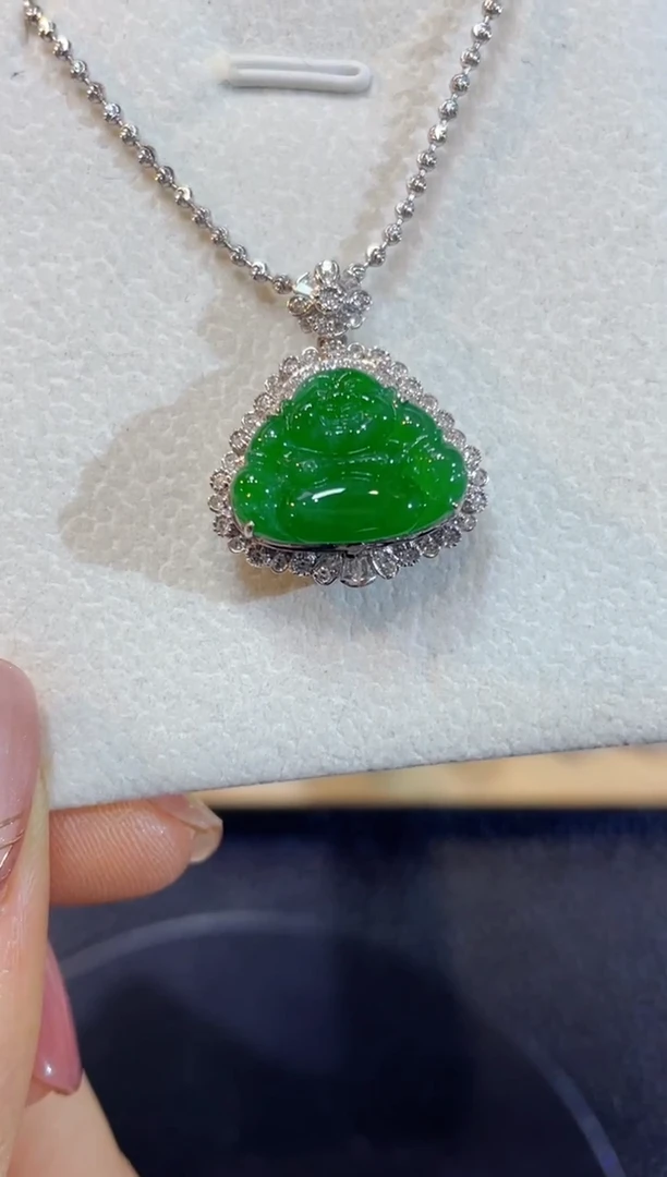 吊坠(不含链)18K金镶嵌翡翠团购36