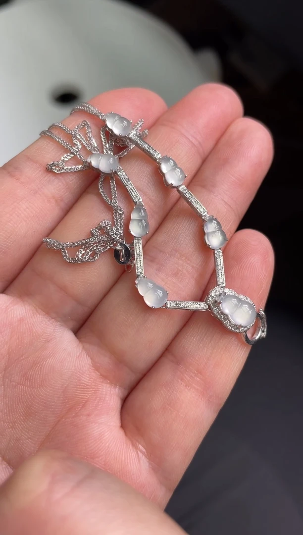 【闪购商品】翡翠颈饰18K金镶嵌12...........