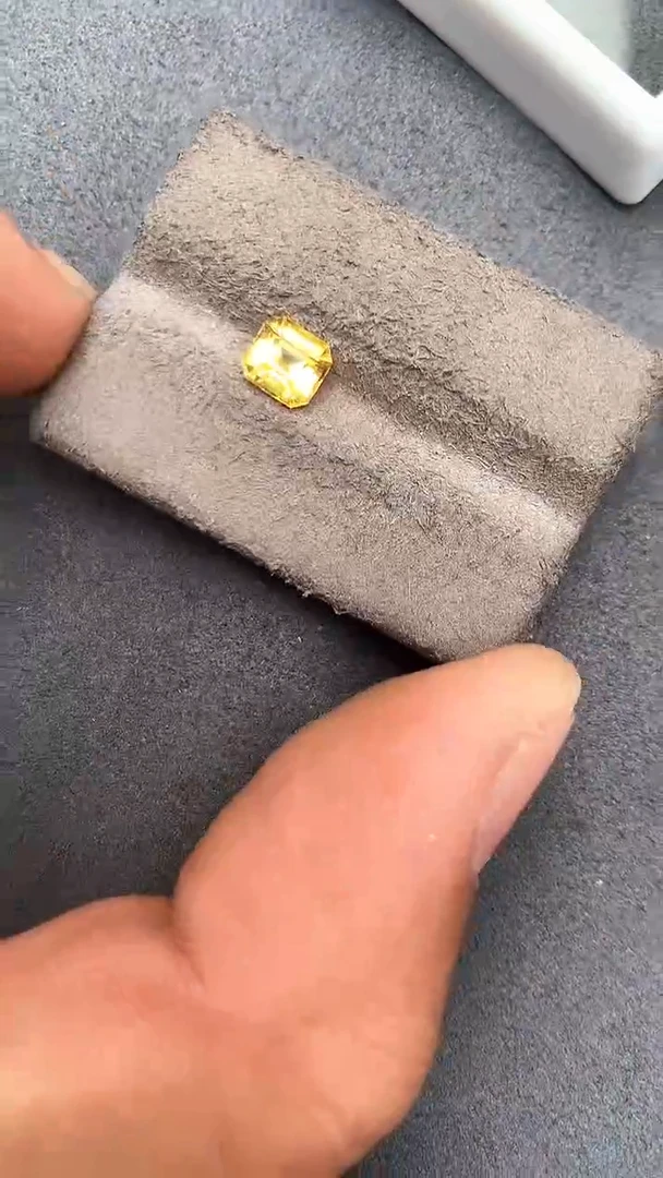 彩色蓝宝石裸石未镶嵌1.08